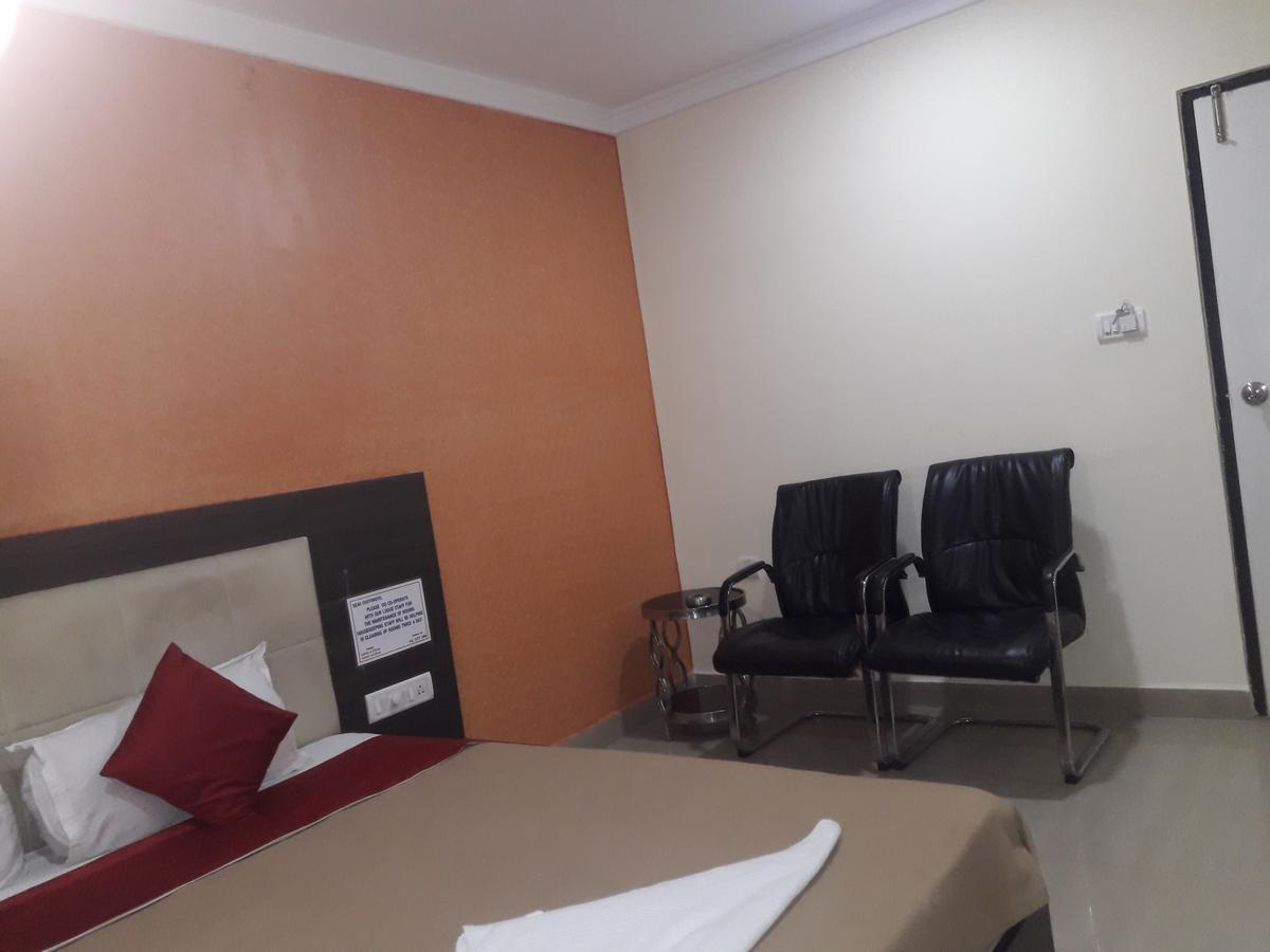 Vijaya Lakshmi Residency Hotel Bangalore Exterior photo